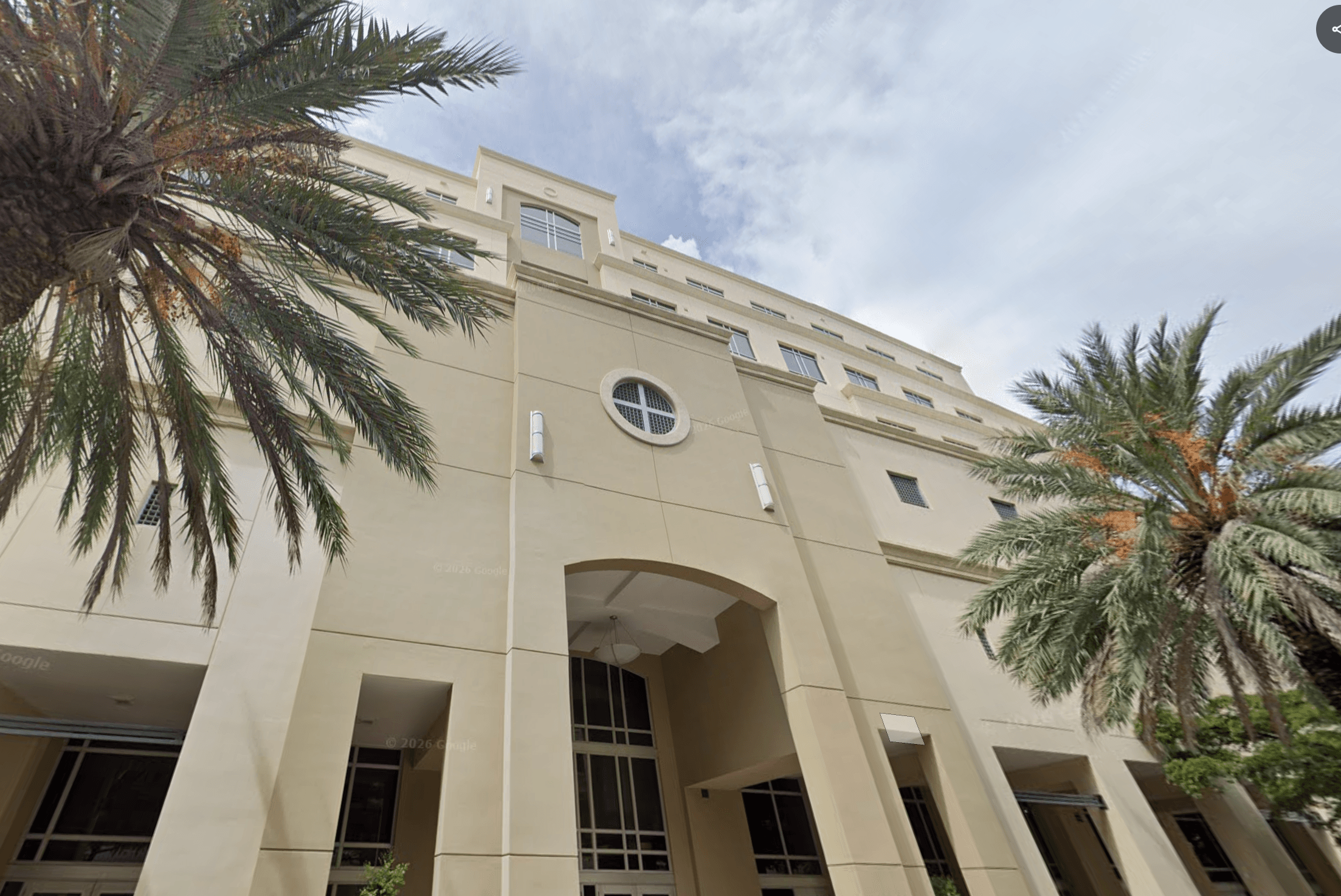 Luxcom Builders Secures $72M Bridge Financing Package